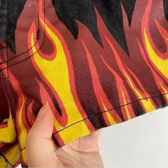 Carmar Flame Painted Black High Waisted Shorts Button Fly Festival Unique Pants - Picture 2 of 7